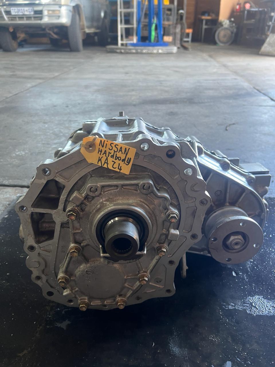Nissan Hardbody KA24 Transfer Case Alfie's Gearbox & Diff Centre